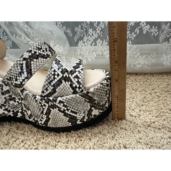 NWOT Free People Platform Sandals Snakeskin Size 40 - Picture 8 of 9